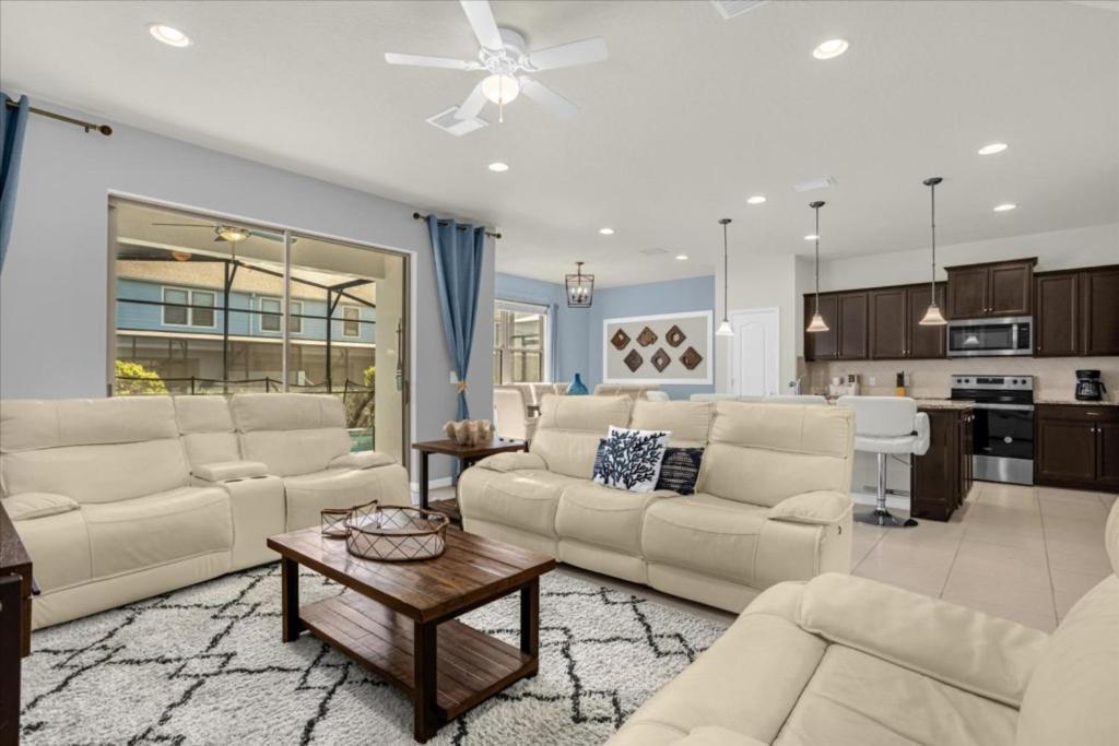 5 Bedrooms-4 Bathrooms- Windsor Westside 8924 Pw Kissimmee Exterior foto